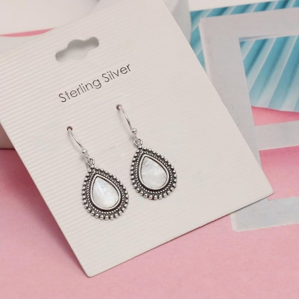 🔥⏭️NWOT Sterling Silver Mother of Pearl Dangling Drop Earrings